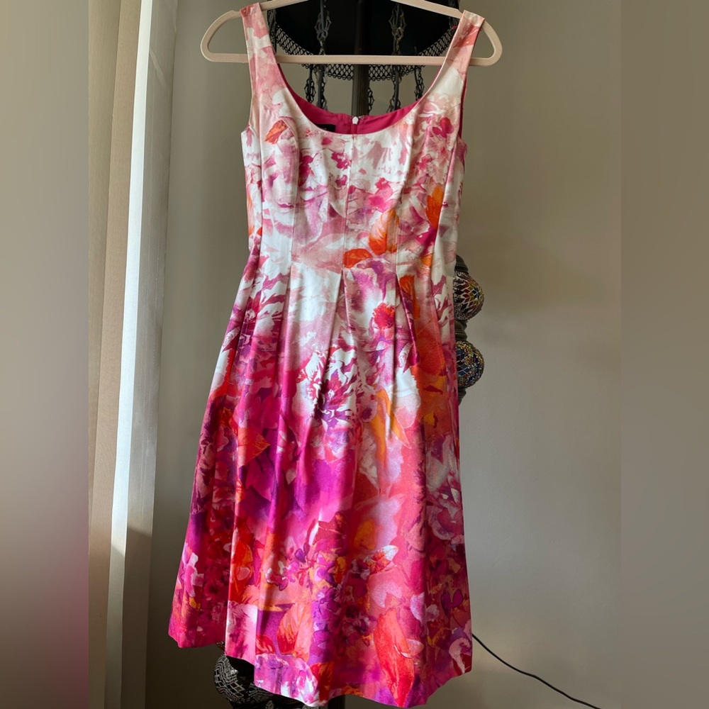 Colorful midi dress.